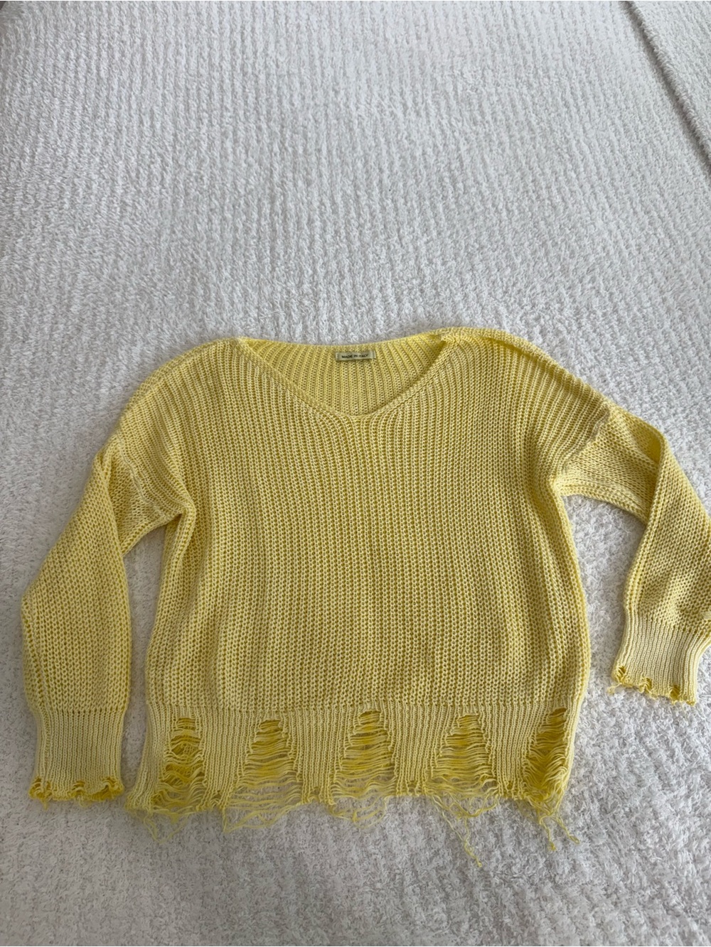 Made In Italy, Yellow Distressed V-Neck Women's Sweater